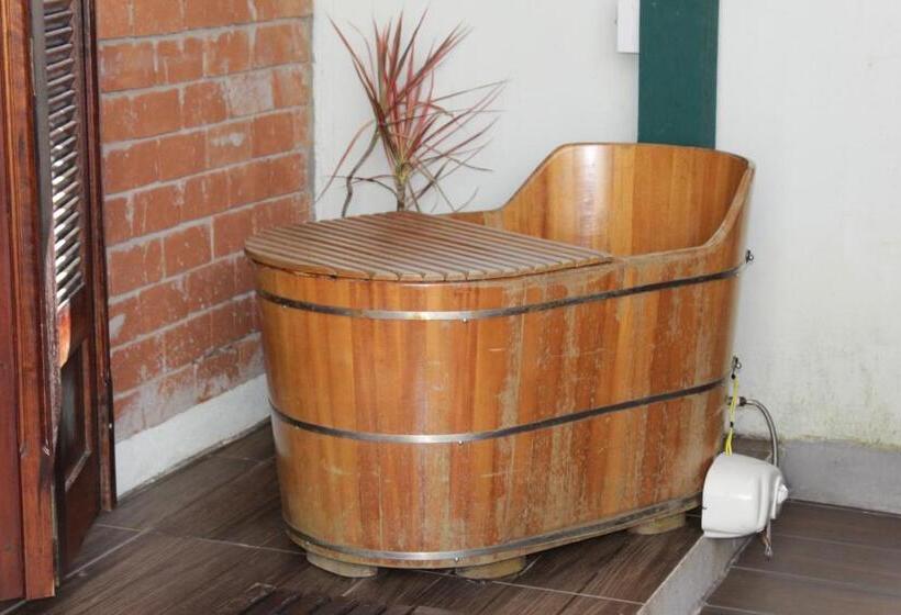 스탠다드 방갈로, Pousada Chateau Sophie