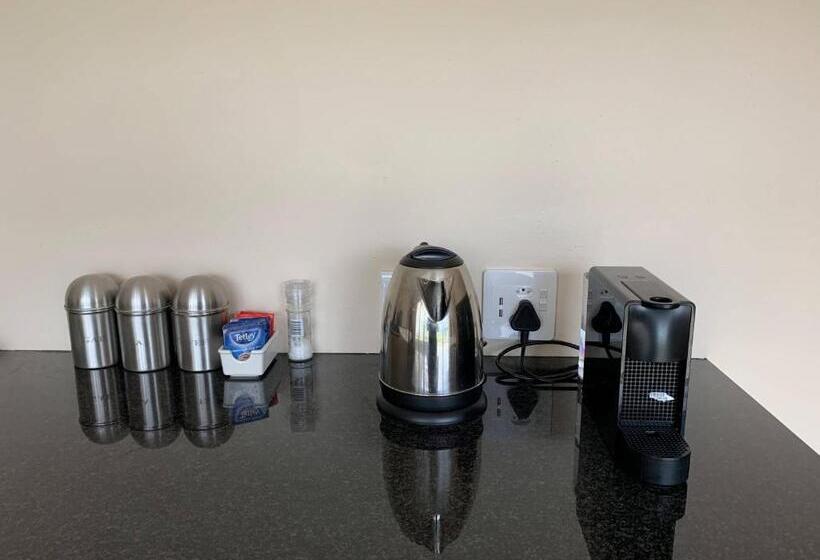 חדר סופריור, Springside House