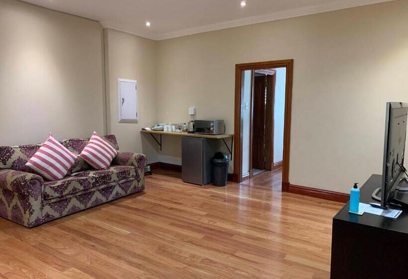 סטודיו נוח, Springside House