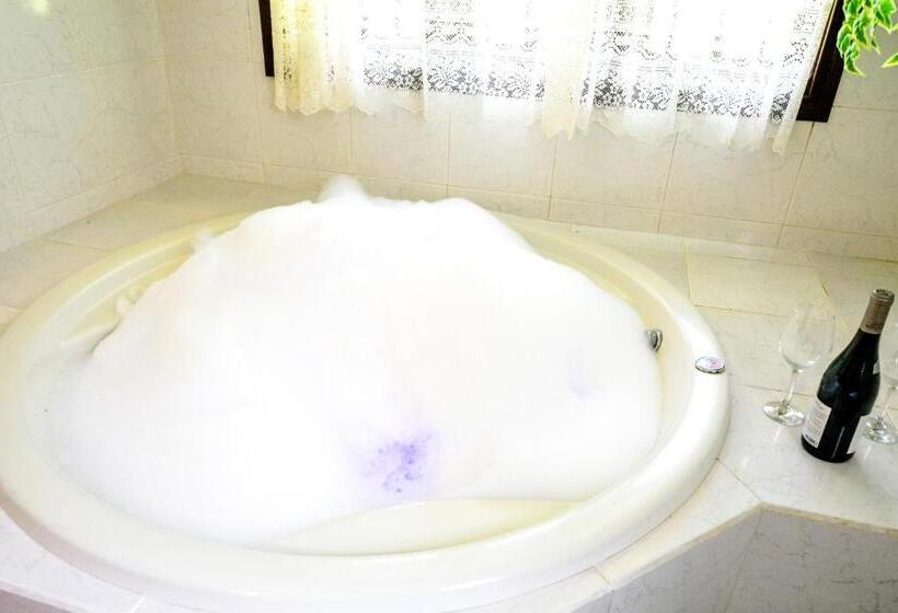 شاليه غرفة نوم واحدة, Pousada Lago Azul