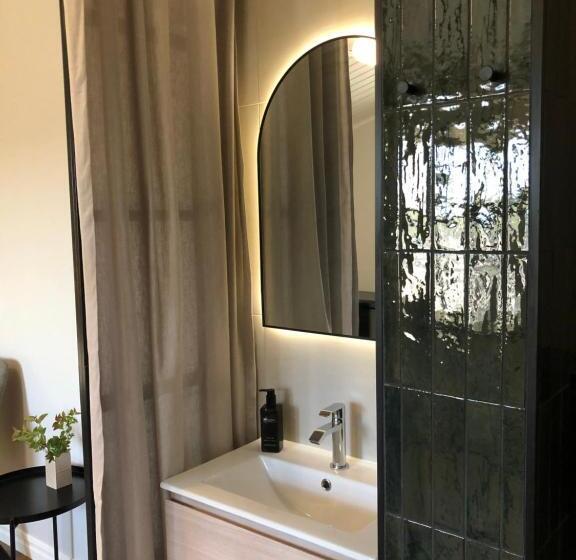 חדר סטנדרט, Tukkilan Tila