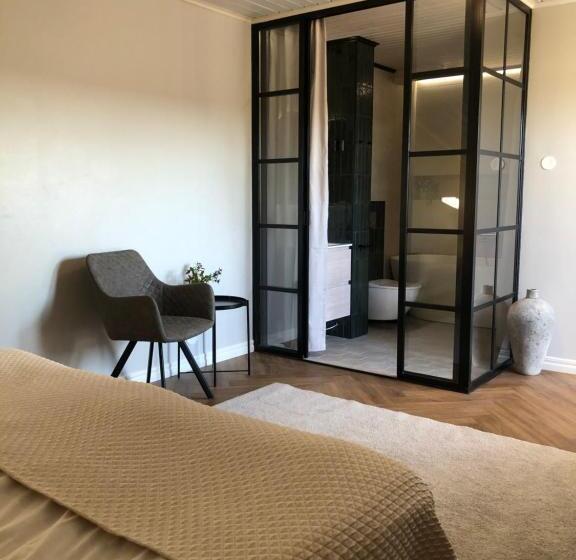 חדר סטנדרט, Tukkilan Tila