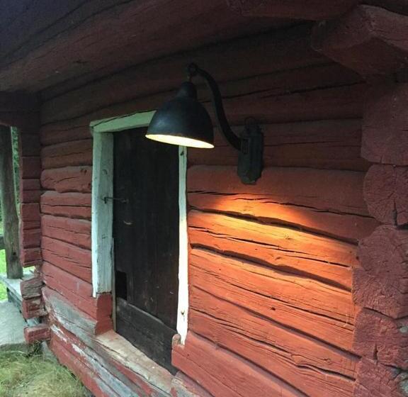 דירת חדר, Tukkilan Tila