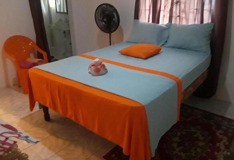 اتاق استاندارد, Fay Guest House