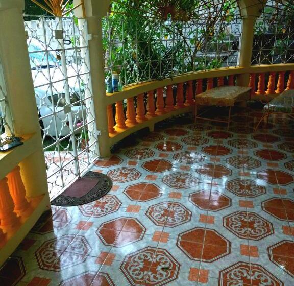 اتاق استاندارد, Fay Guest House