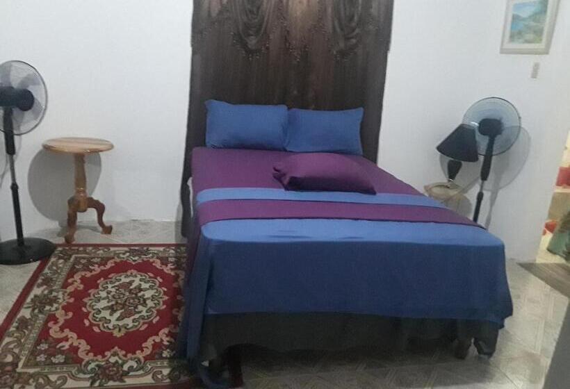 اتاق استاندارد, Fay Guest House