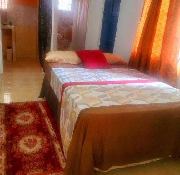 اتاق لوکس, Fay Guest House