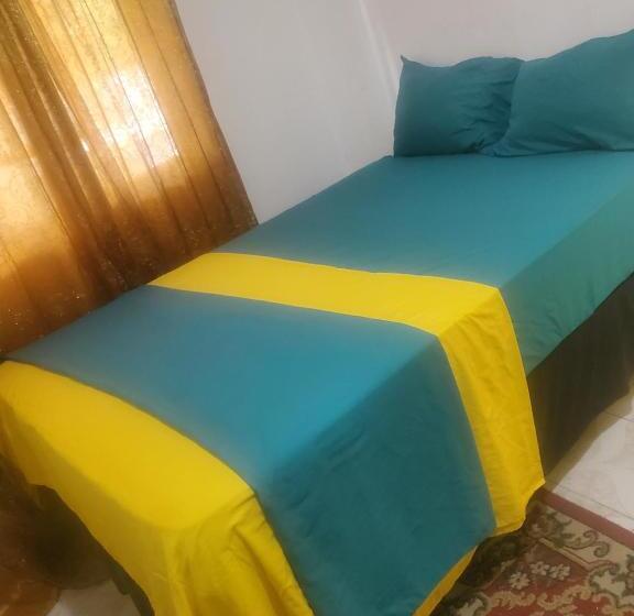 اتاق لوکس, Fay Guest House