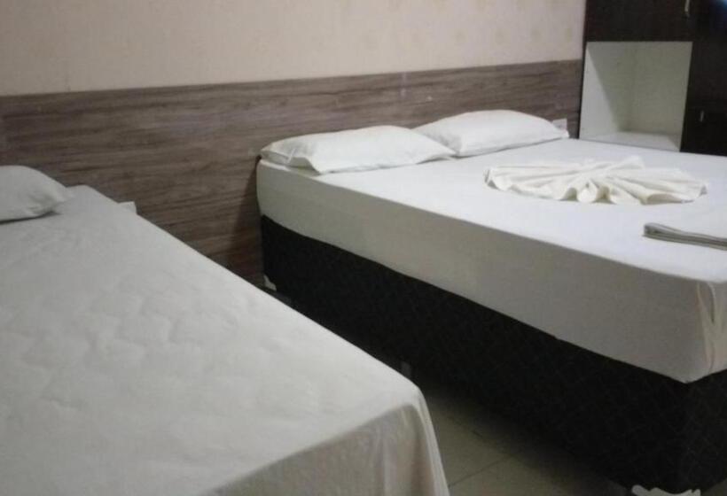 Трехместный Номер Стандарт с Балконом, Pousada Araguaia