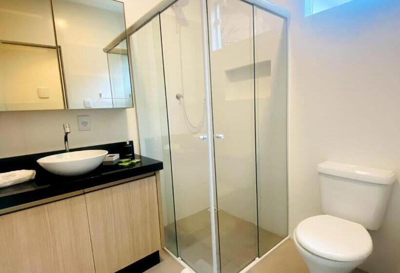 کلبه ییلاقی, Pousada Vila De Monaco