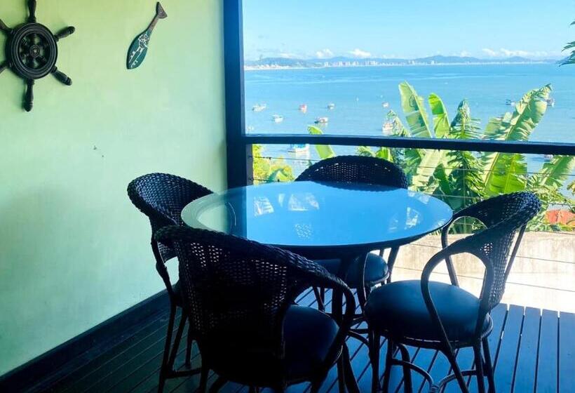 سوییت جونیور با چشم‌انداز دریا, Pousada Vila De Monaco