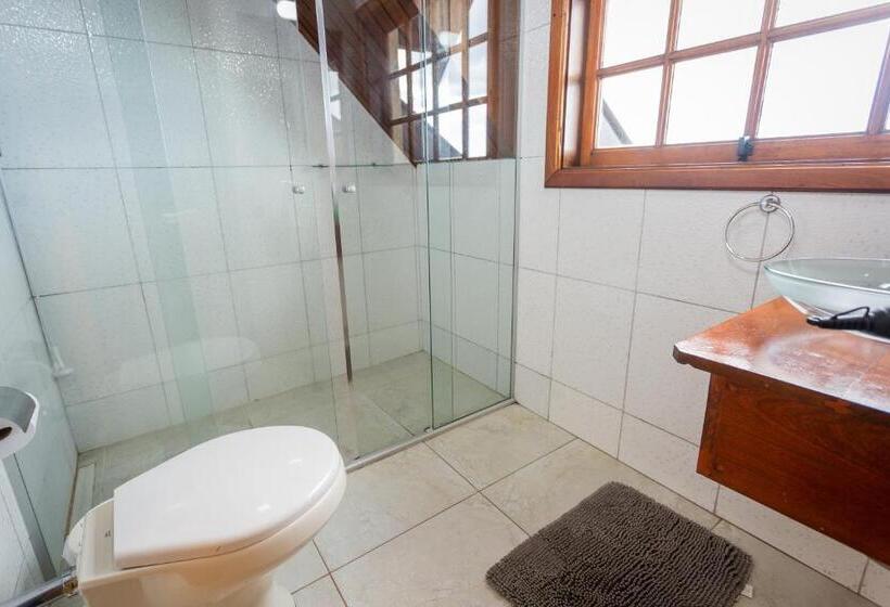 Habitació Triple Estàndard, Guest House Família