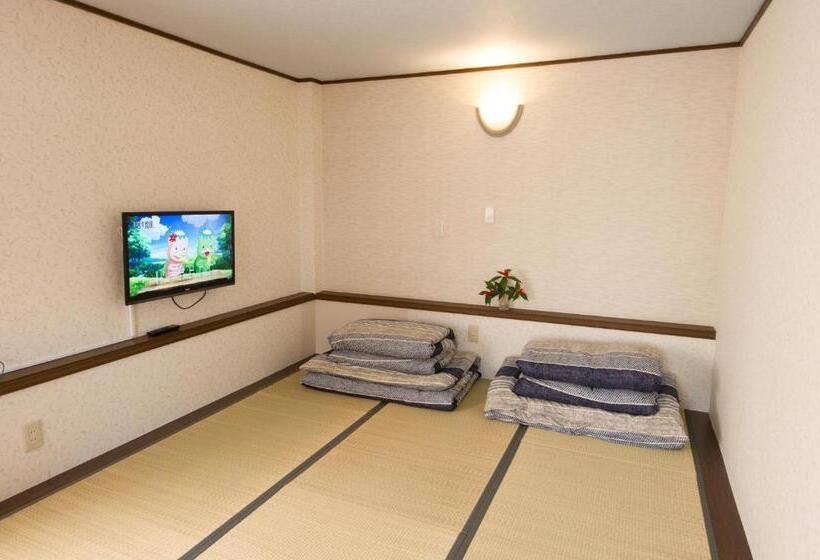اتاق استاندارد چهار تخته, Guest House Izumi