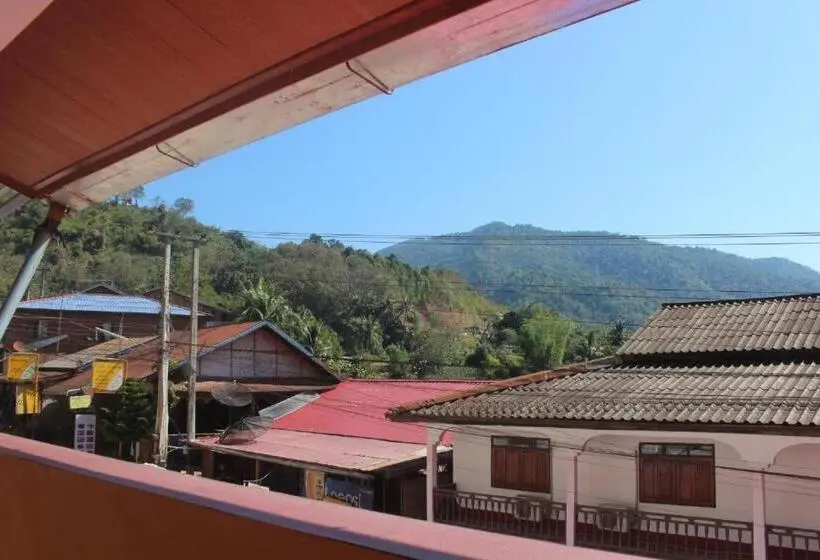 スタンダードトリプルルーム, Pakbeng Guesthouse