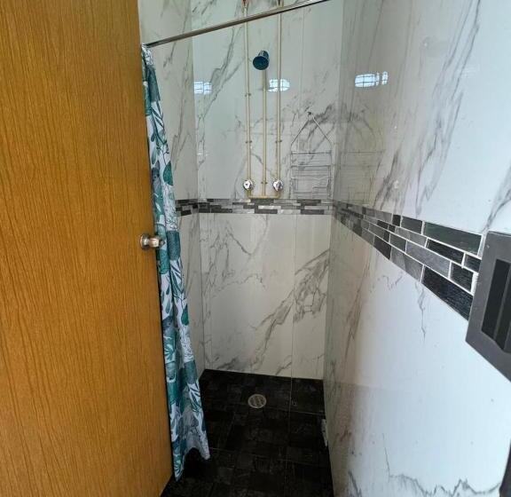 Номер Стандарт Совместная Ванная, Rooms Zocalo