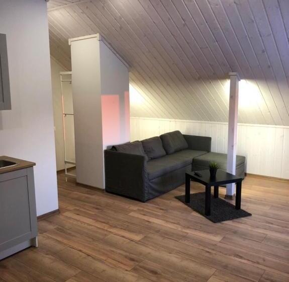 سوییت, Villa Midesta