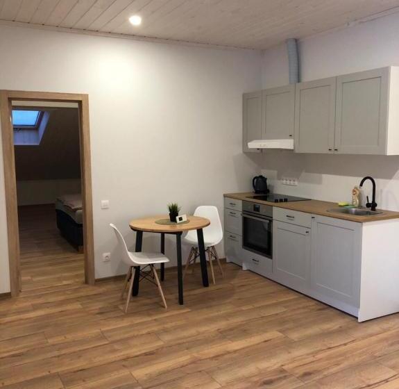 سوییت, Villa Midesta