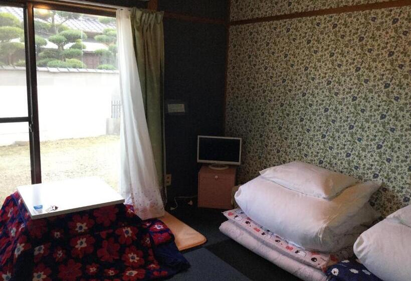 Номер Стандарт Совместная Ванная, Guesthouse Shell