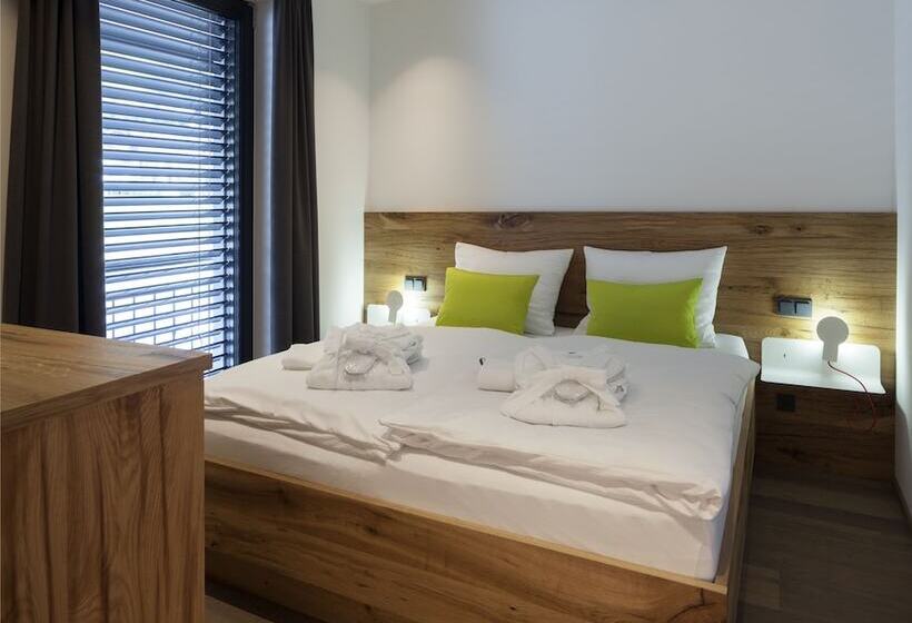 آپارتمان سوپریور 1 خوابه, Das Heimsitz