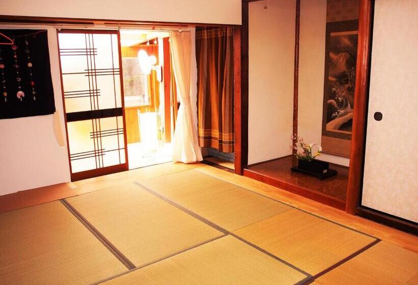 标准三人间共用浴室, Guest House Kominka Nagomi