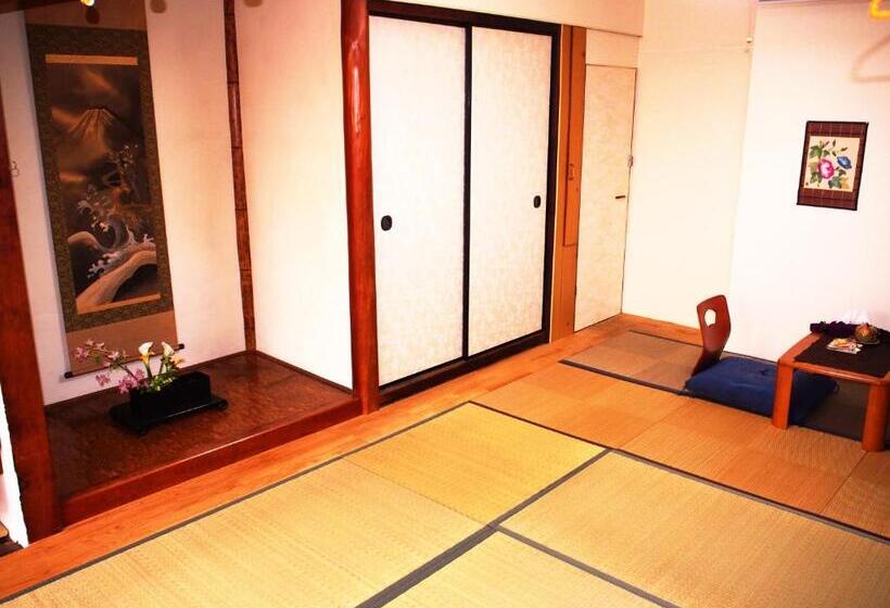 Трехместный Номер Стандарт Совместная Ванная, Guest House Kominka Nagomi
