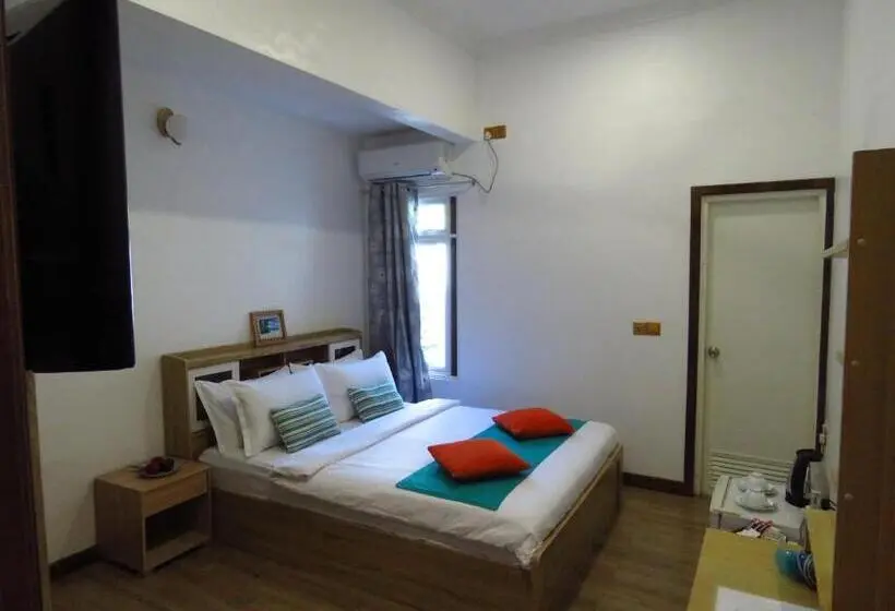 اتاق استاندارد, The Sunrise Huraa