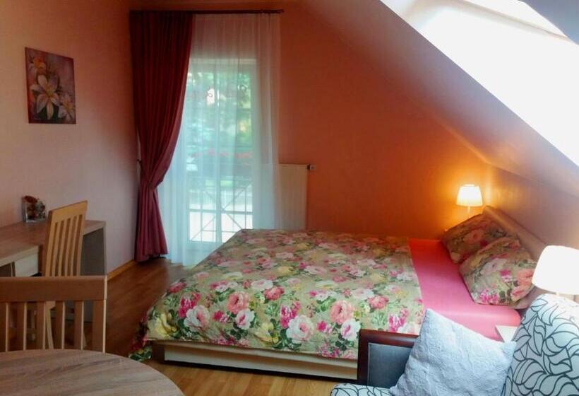 آپارتمان 2 خوابه, Vila Liepa