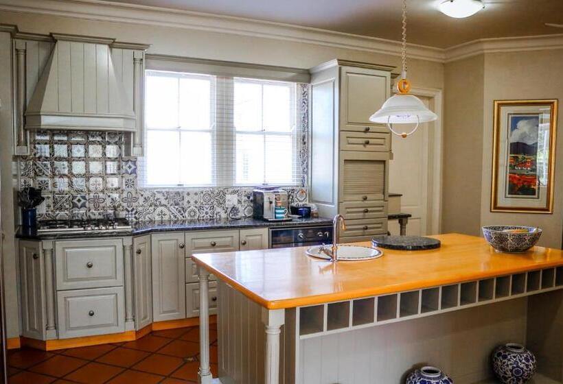 منزل 3 غرف نوم, Erinvale Garden Cottage