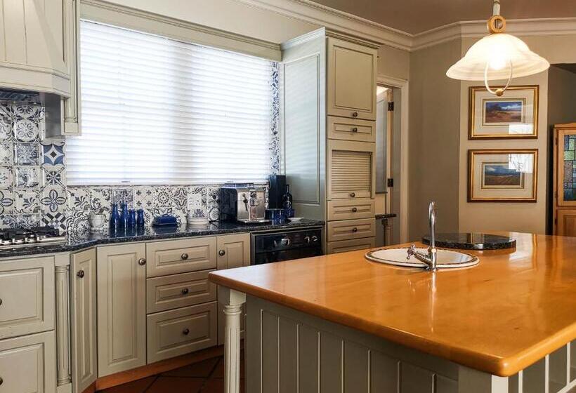 منزل 3 غرف نوم, Erinvale Garden Cottage