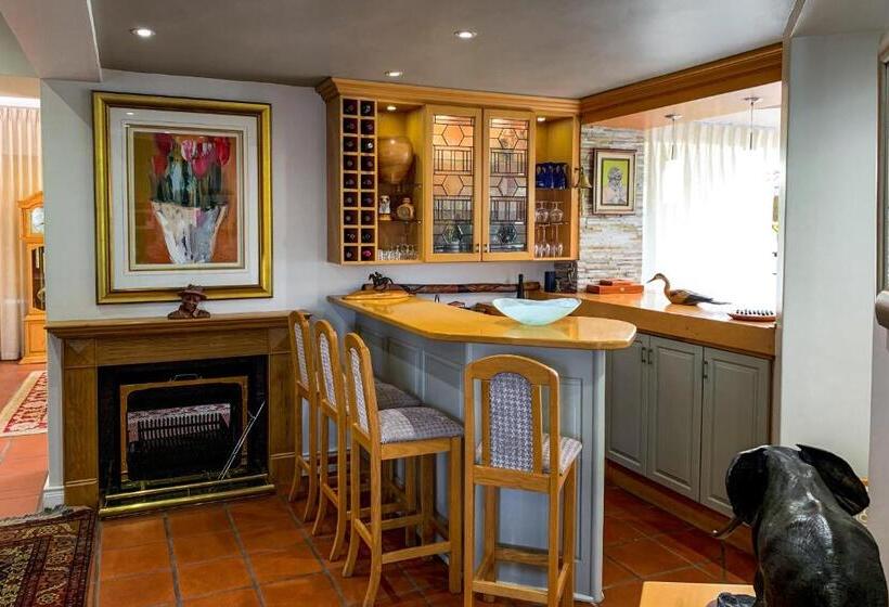 منزل 3 غرف نوم, Erinvale Garden Cottage