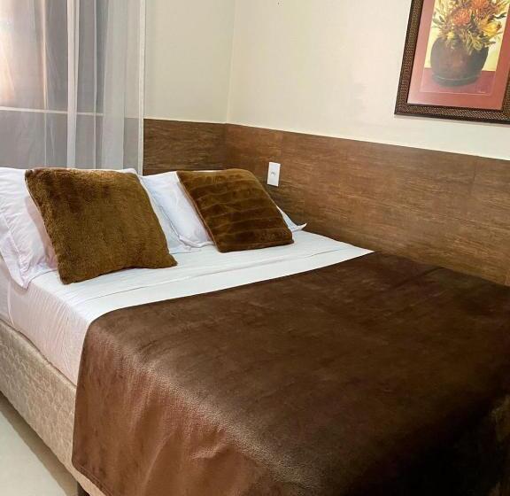 Standaard Driepersoonskamer, Pousada Estrela Guia