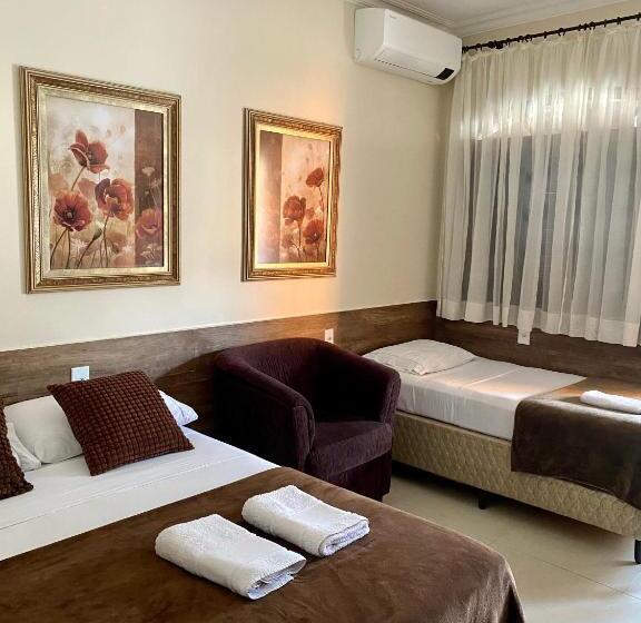 Deluxe Driepersoonskamer, Pousada Estrela Guia