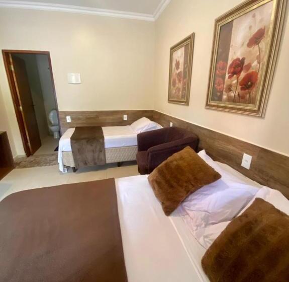 Deluxe Driepersoonskamer, Pousada Estrela Guia