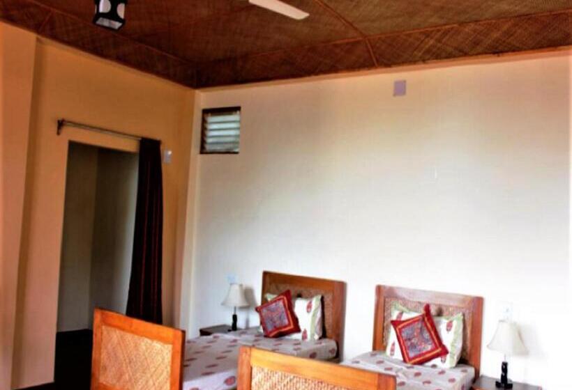 Номер Стандарт Трехместный, Kalimpong Village Retreat