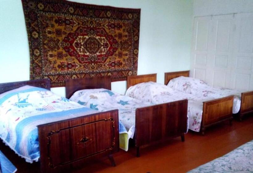 تختخواب در اتاق مشترک, B&b Edem