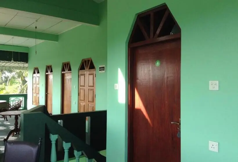 اتاق استاندارد با بالکن, Lagoon Inn