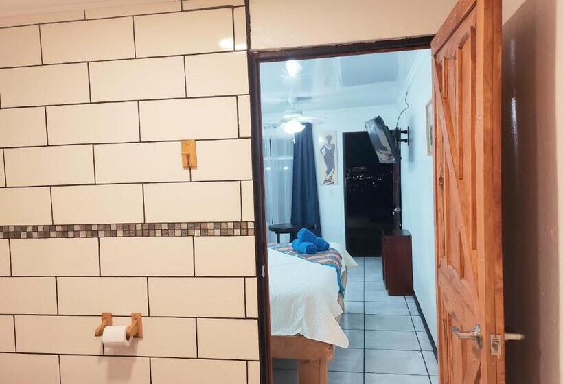 غرفة إقتصادية, Loma Tranquila