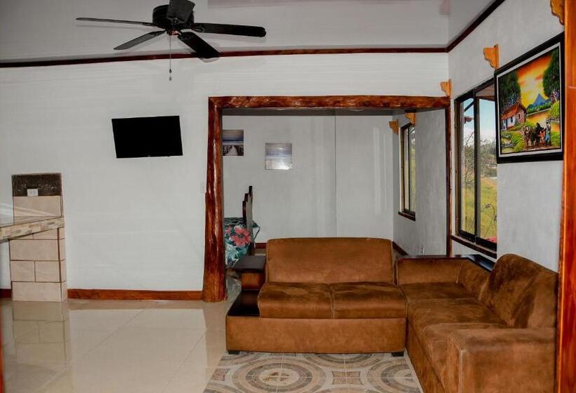 شقة غرفة واحدة, Loma Tranquila