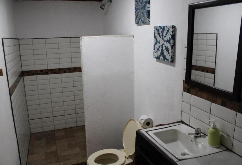 غرفة إقتصادية, Loma Tranquila