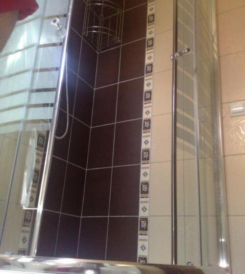 غرفة قياسية, Colt De Rai