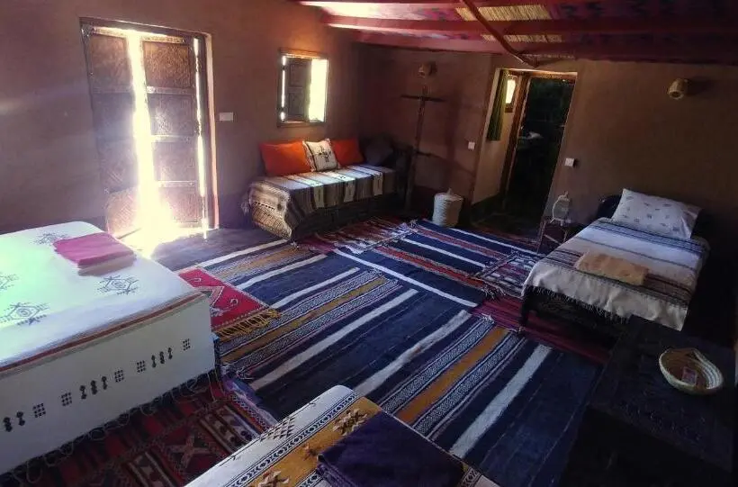 بانگلوی استاندارد, Dar Jnane La Maison Du Jardin