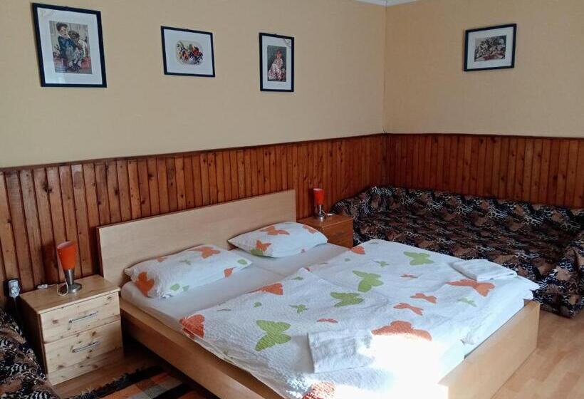 חדר סטנדרט לארבעה, Véndektanya Vendégház