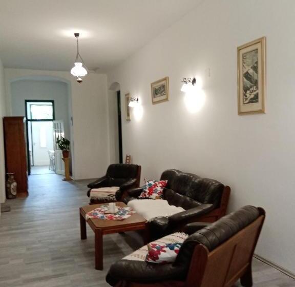 חדר סטנדרט, Véndektanya Vendégház