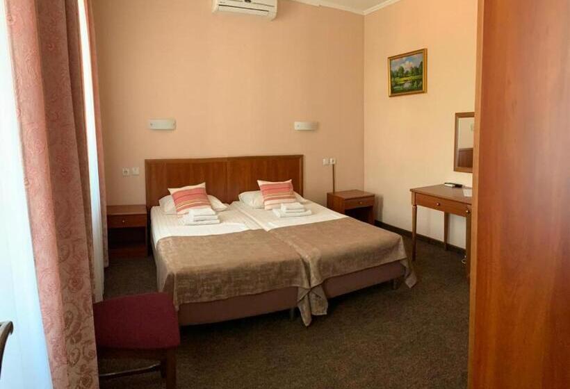 스탠다드 룸, Zatyshok