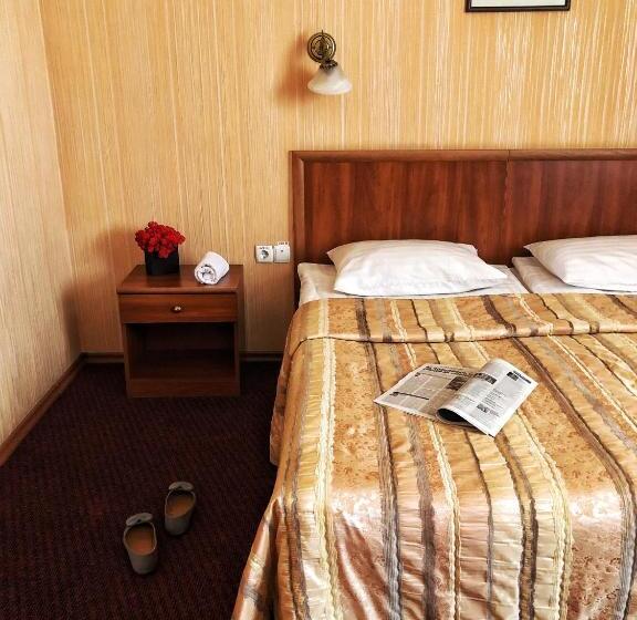 스탠다드 룸, Zatyshok