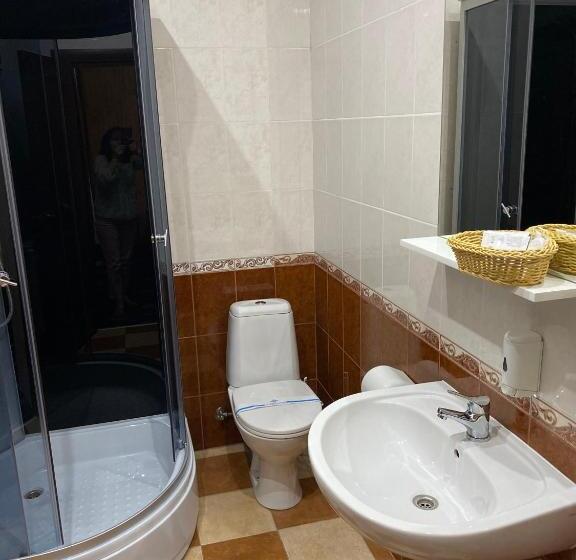 스탠다드 룸, Zatyshok