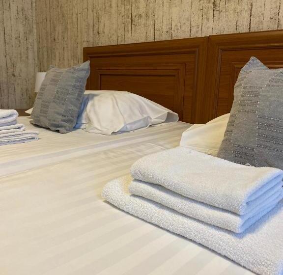 스탠다드 룸, Zatyshok