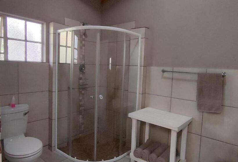 四人标准间, Numbi Hills Self Catering