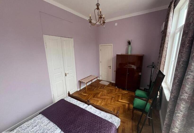 اتاق استاندارد, Summer Story