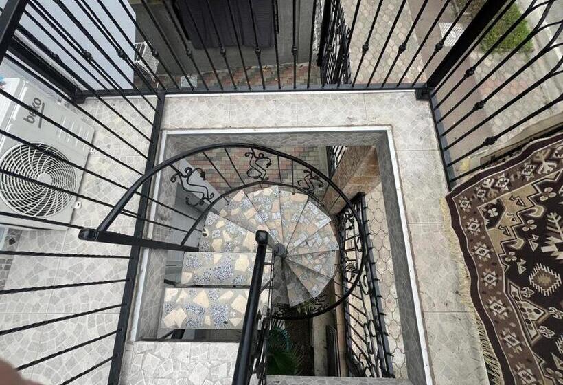 اتاق استاندارد, Summer Story